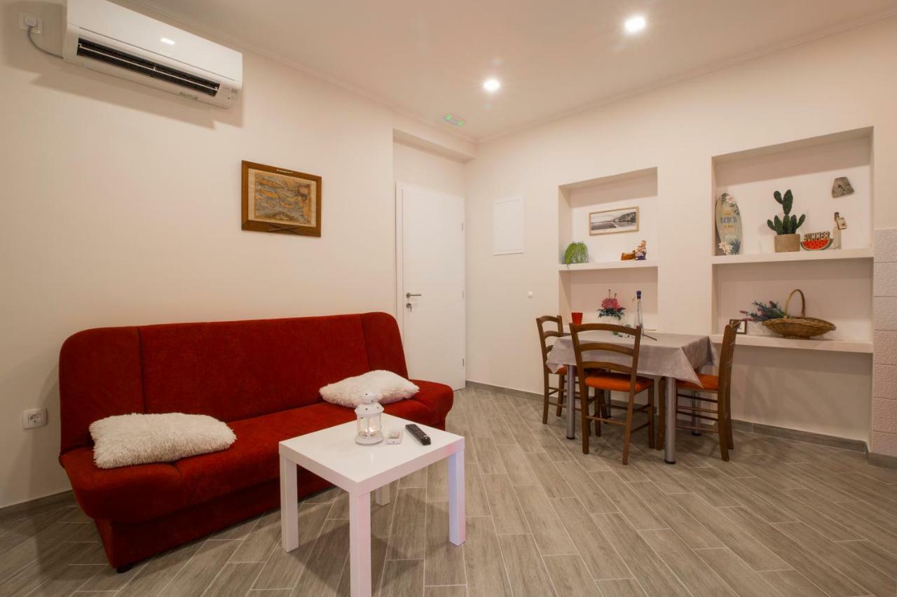 Apartments Smokva Makarska Exterior photo